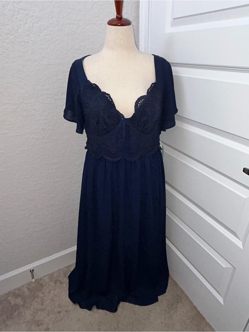 EYWOL Eyelet Lace Short Sleeve Maxi Dress